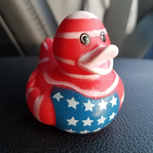 Meet your Posher, Laura - Picture 1 of 1